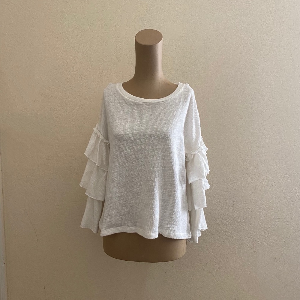 Ro&De Cream Ruffle top